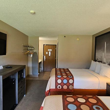 ซูเปอร์ 8 บาย วินด์แฮม เอลจิน Hotel เอลกิน ภายนอก รูปภาพ
