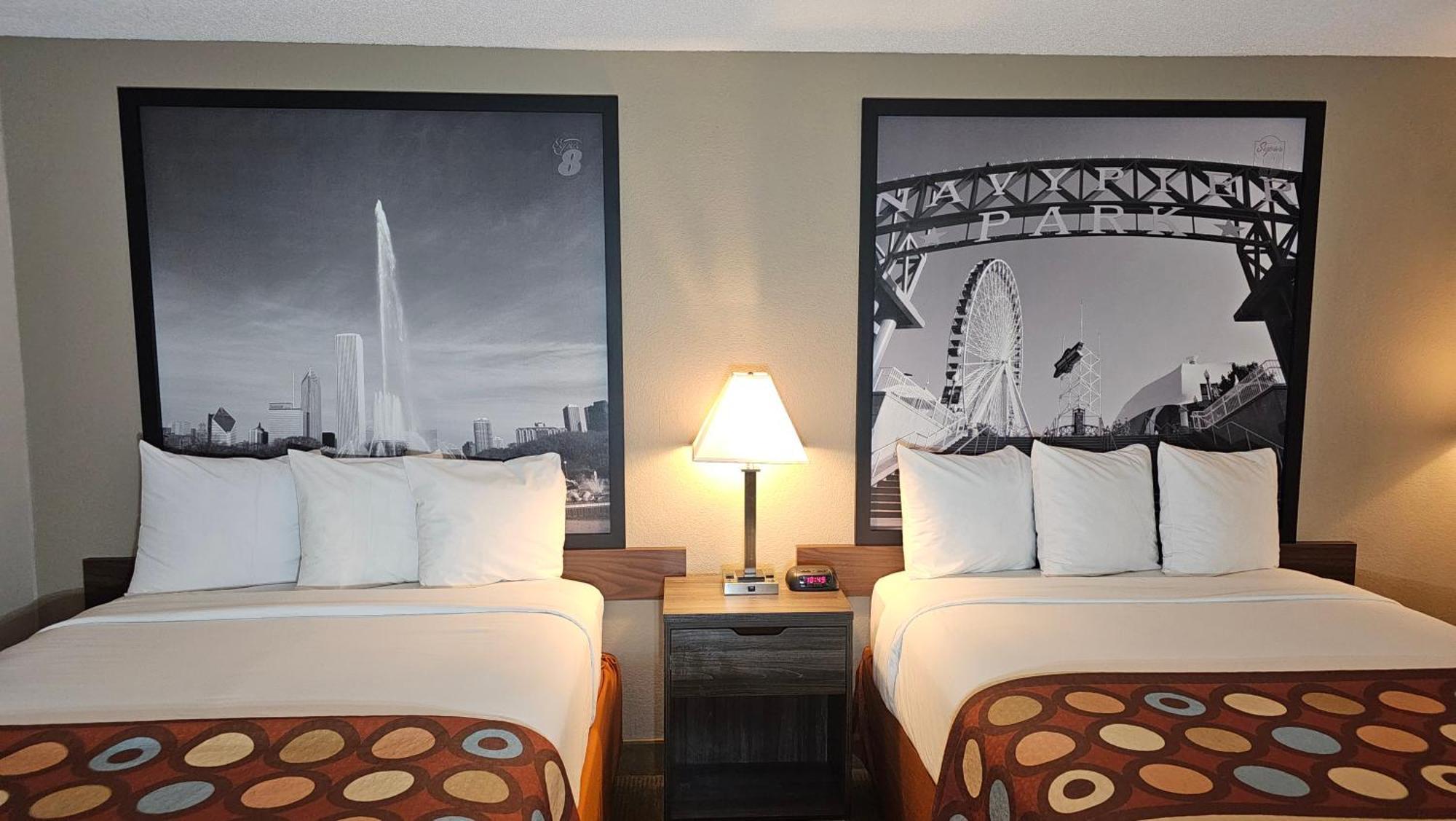 ซูเปอร์ 8 บาย วินด์แฮม เอลจิน Hotel เอลกิน ภายนอก รูปภาพ